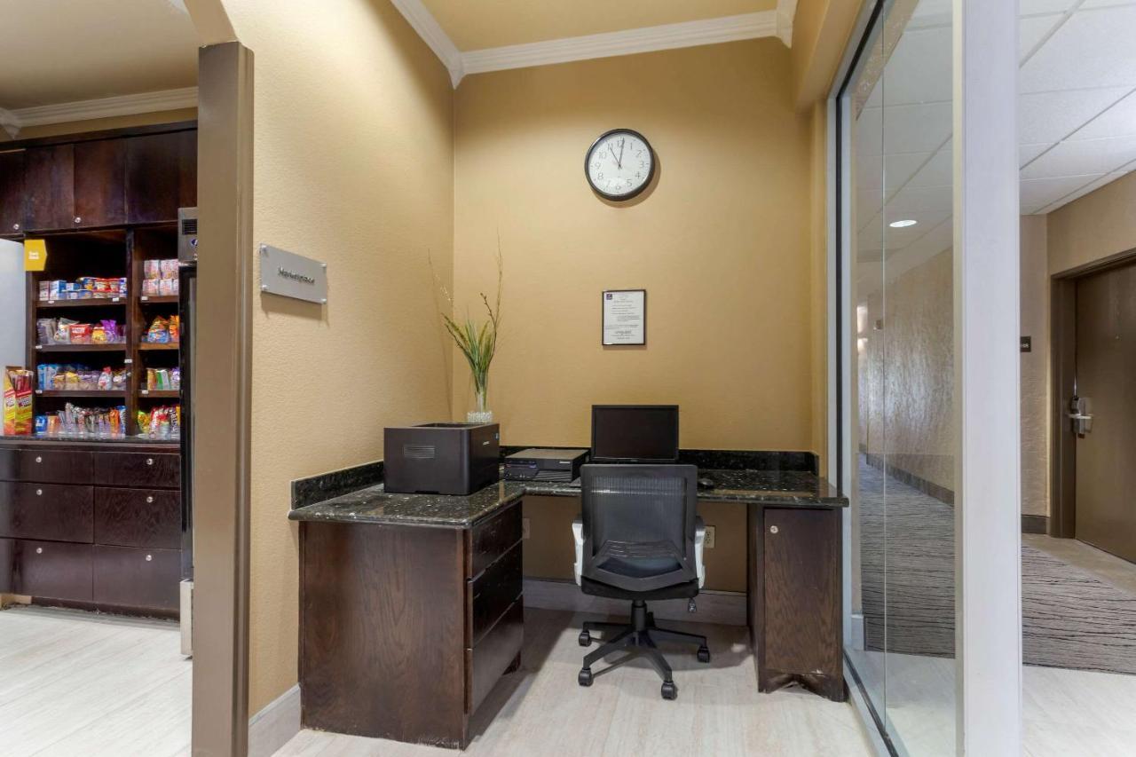 Comfort Suites Kingwood Houston North Humble 59 Esterno foto